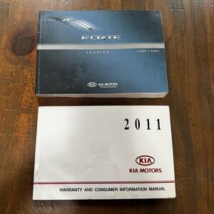 2011 Kia Forte Owners Manual & Warranty And Consumer Information Manual Used